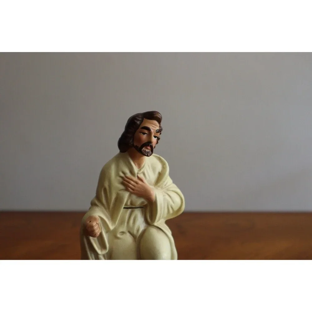 Vtg Christmas Nativity Figurine Paper Mache Composite: Joseph Kneeling 6